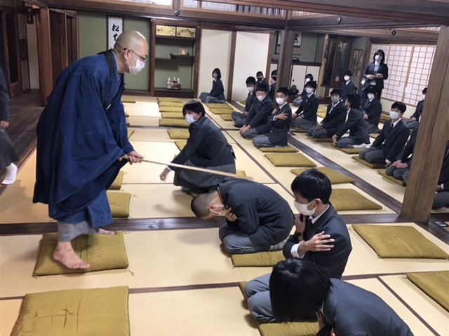 93e8bb7f8022436e91299a1473299115